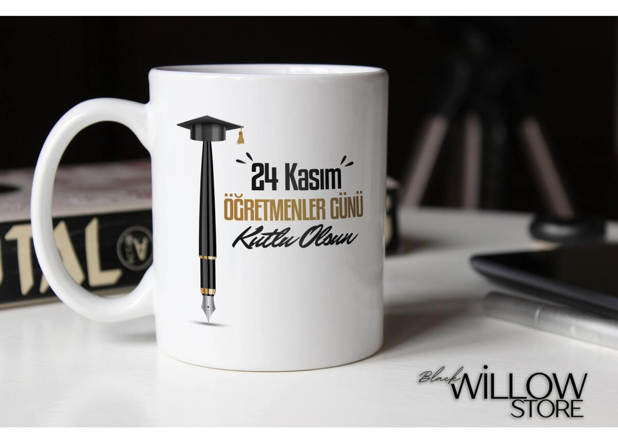 ÖĞRETMENLER GÜNÜ TEMALI KİŞİYE ÖZEL SERAMİK KUPA BARDAK