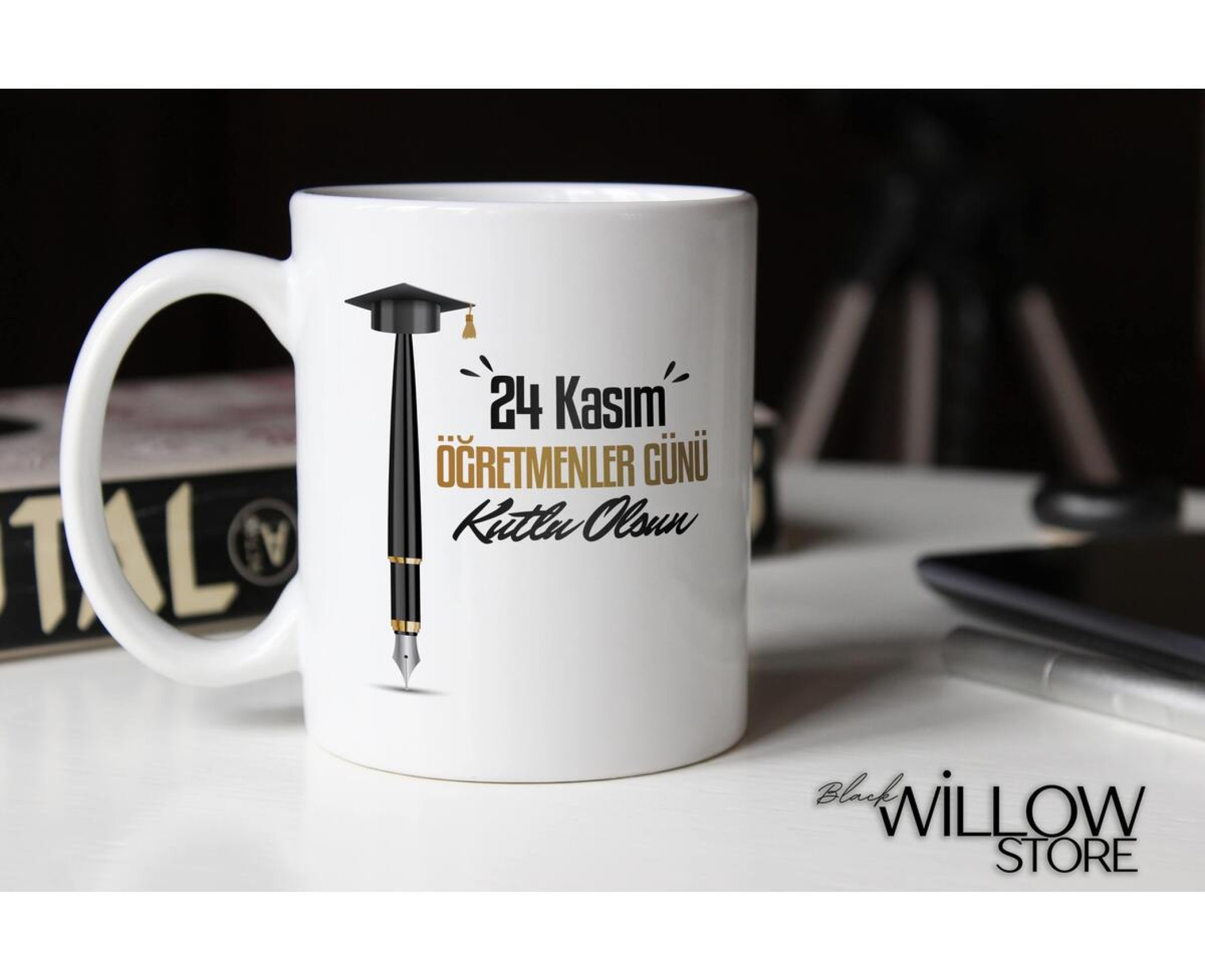 ÖĞRETMENLER GÜNÜ TEMALI KİŞİYE ÖZEL SERAMİK KUPA BARDAK