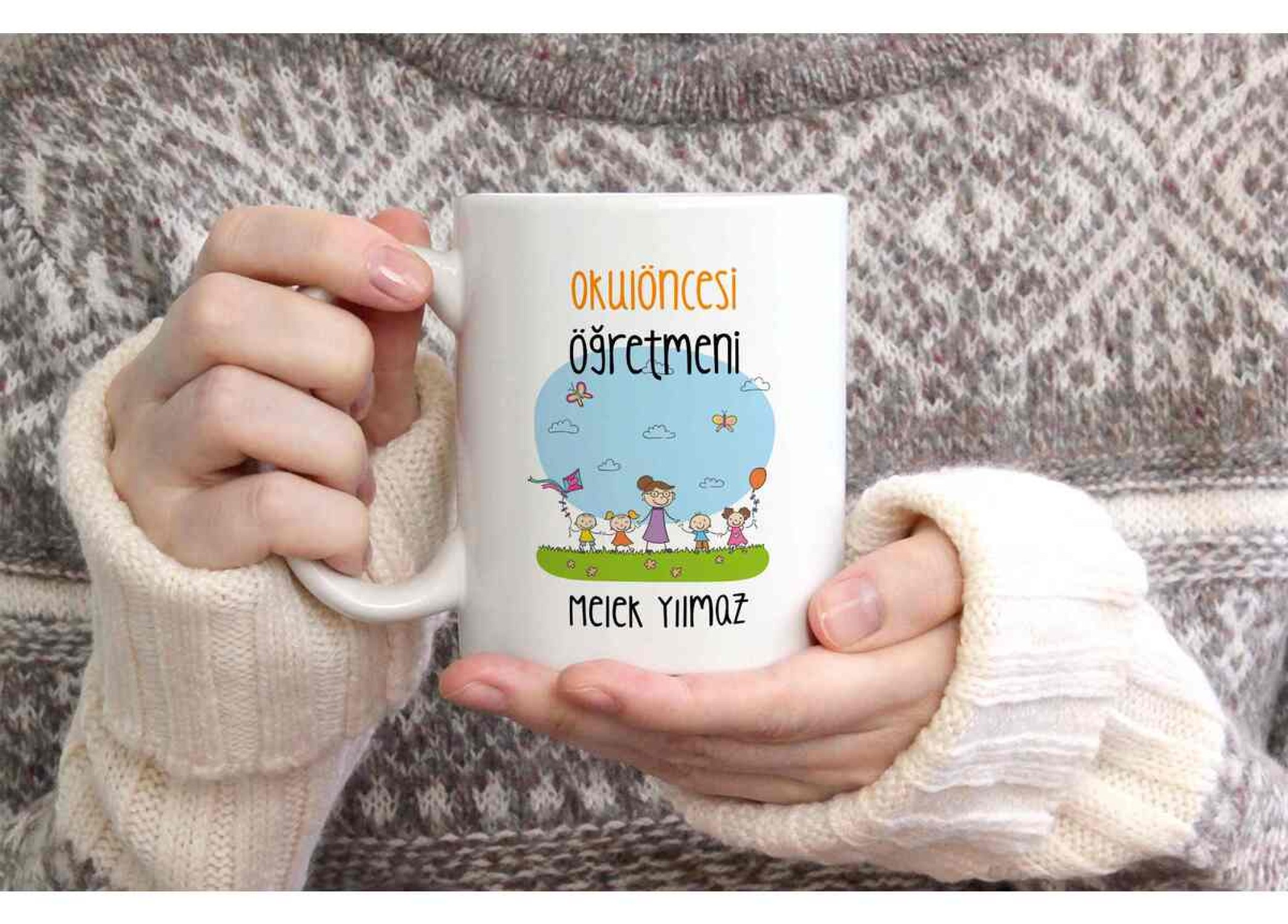 OKUL ÖNCESİ ÖĞRETMENİ TEMALI KİŞİYE ÖZEL SERAMİK KUPA BARDAK